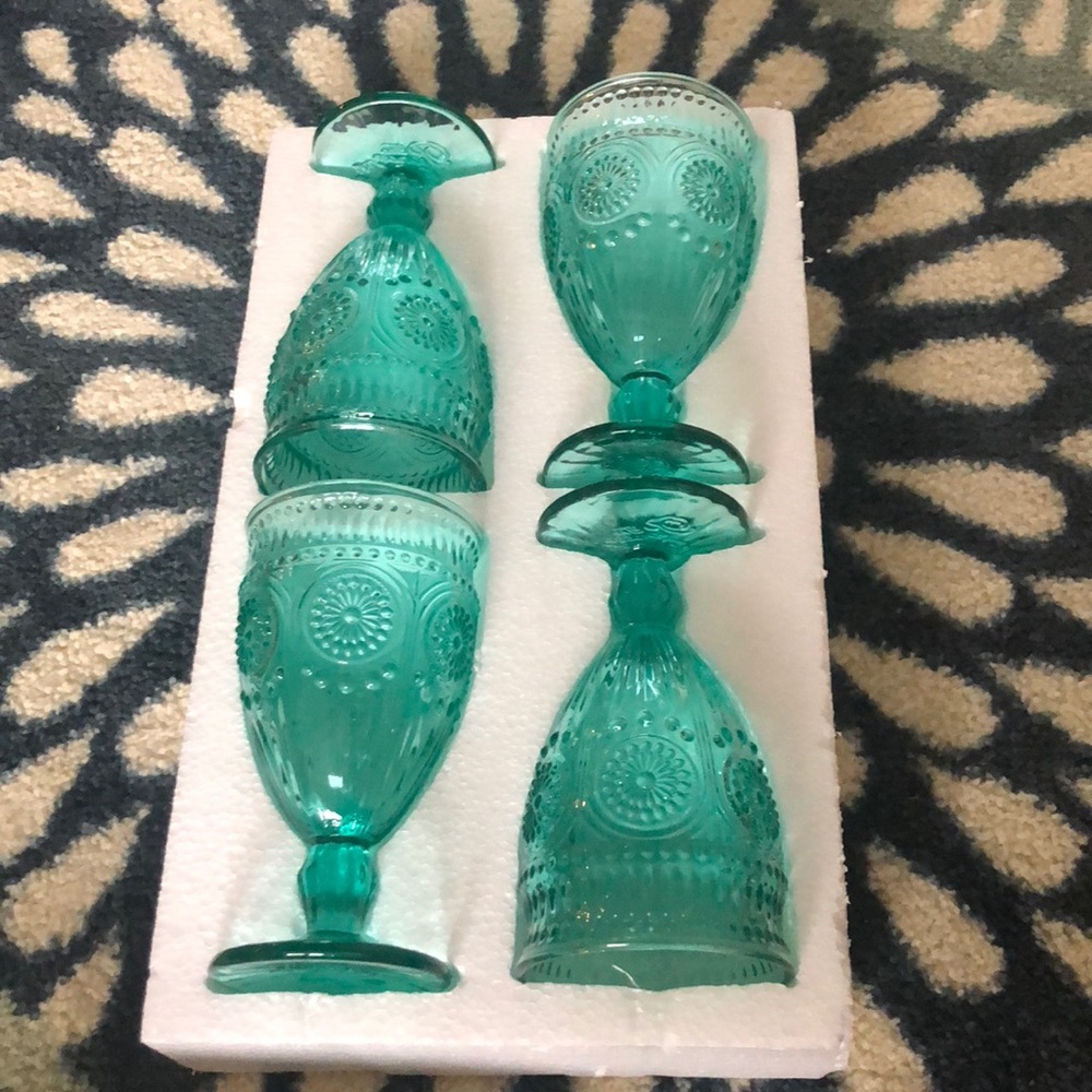 Pioneer Woman Goblets
